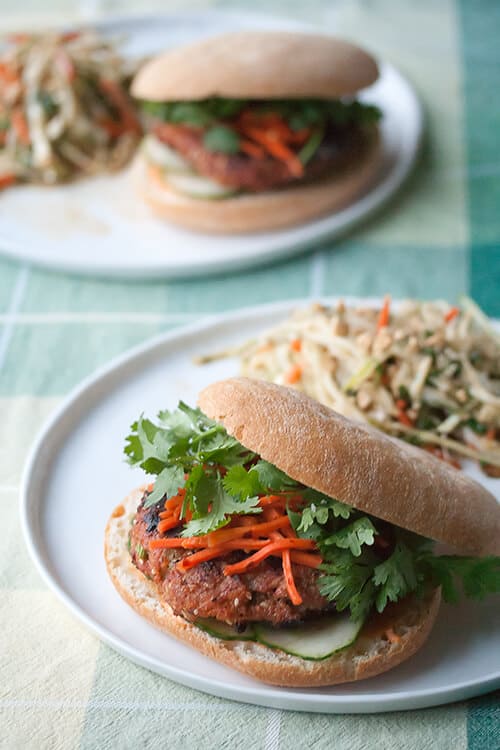 Sriracha Turkey Burgers