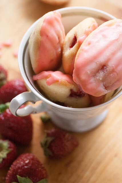 Strawberry Lemonade Madeleines