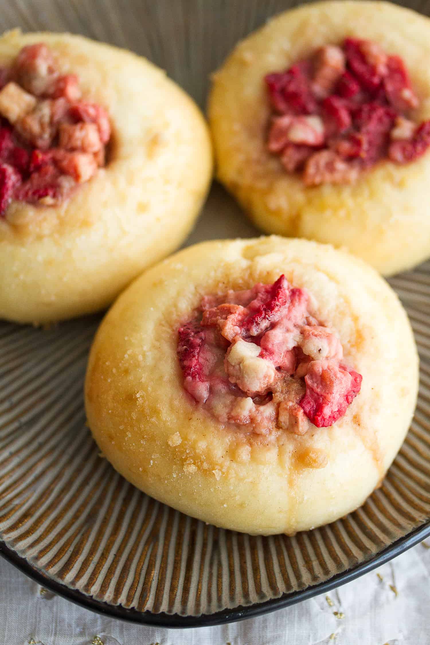 Strawberry-Rhubarb Streusel Buns