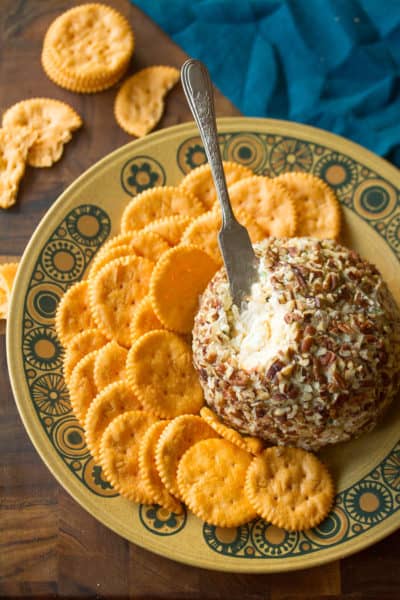 Pineapple-Pecan Cheese Ball