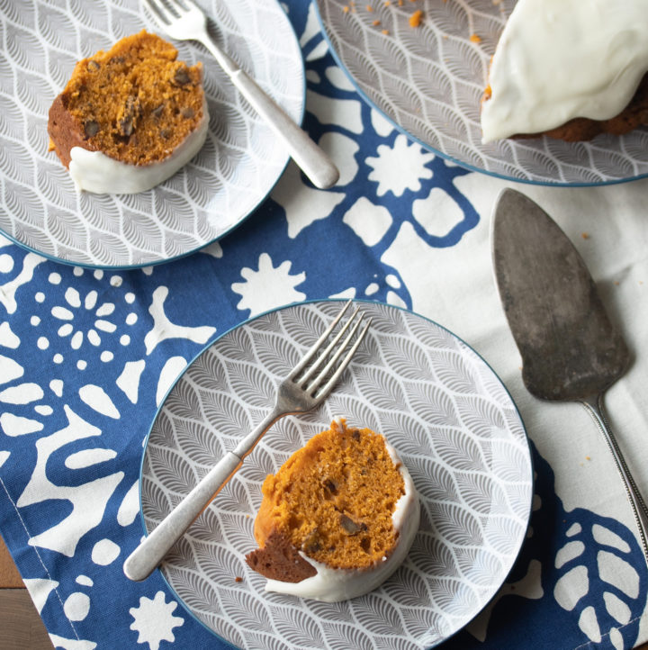 Vintage Recipe Roadtest Tomato Soup Bundt Cake Crumb A Food Blog